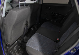 Подержанный автомобиль Kia Ceed Wagon 2008 года (11 фото)