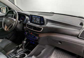 Подержанный автомобиль Hyundai Tucson 2020 года (19 фото)