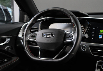 Подержанный автомобиль Geely Tugella 2023 года (13 фото)