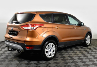 Подержанный автомобиль Ford Kuga 2016 года (4 фото)