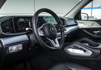 Подержанный автомобиль Mercedes-Benz GLE 2019 года (13 фото)