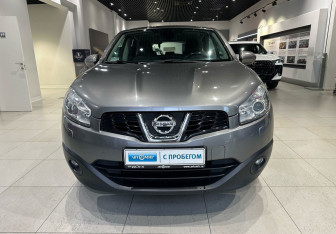 Подержанный автомобиль Nissan Qashqai 2011 года (2 фото)