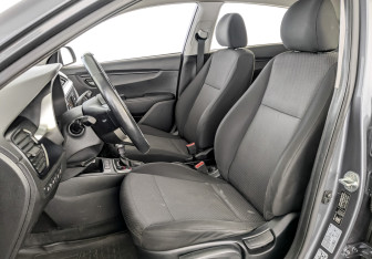 Подержанный автомобиль Kia Rio Hatchback 2021 года (20 фото)