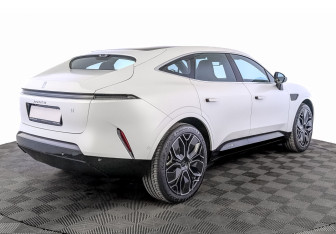 Новый Avatr 11 2025 (2 фото)