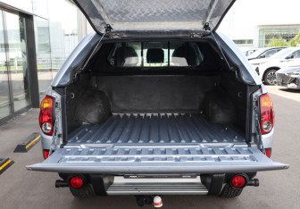 Подержанный автомобиль Mitsubishi L200 2012 года (10 фото)