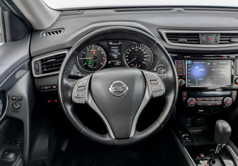 Подержанный автомобиль Nissan X-Trail 2018 года (22 фото)