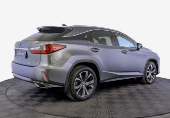 Подержанный автомобиль Lexus RX 2019 года (5 фото)