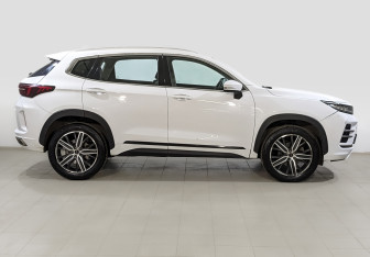 Подержанный автомобиль Exeed LX 2022 года (4 фото)