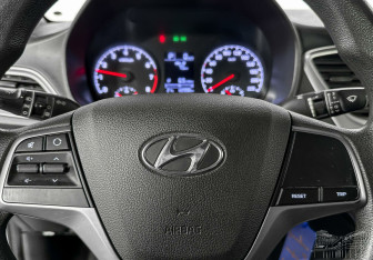 Подержанный автомобиль Hyundai Solaris Sedan 2019 года (10 фото)