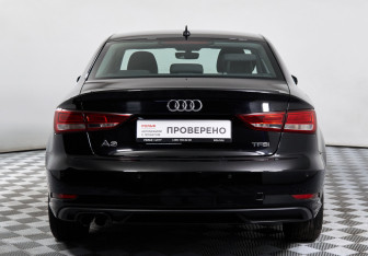Подержанный автомобиль Audi A3 Sedan 2017 года (6 фото)