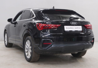 Подержанный автомобиль Audi Q3 2020 года (6 фото)