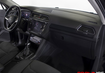 Подержанный автомобиль Volkswagen Tiguan 2021 года (9 фото)