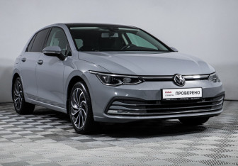 Подержанный автомобиль Volkswagen Golf Hatchback 2020 года (3 фото)