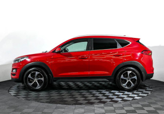 Подержанный автомобиль Hyundai Tucson 2019 года (8 фото)