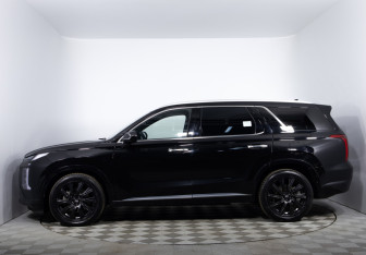 Подержанный автомобиль Hyundai Palisade 2023 года (8 фото)