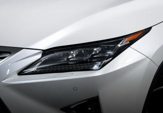 Подержанный автомобиль Lexus RX 2017 года (16 фото)