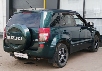 Подержанный автомобиль Suzuki Grand Vitara 2006 года (5 фото)