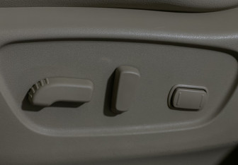 Подержанный автомобиль Nissan X-Trail 2017 года (14 фото)