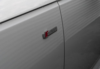 Подержанный автомобиль Audi A4 Sedan 2017 года (27 фото)