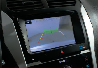 Подержанный автомобиль Ford Explorer 2013 года (16 фото)