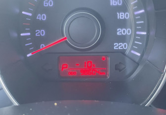 Подержанный автомобиль Kia Rio Sedan 2011 года (15 фото)