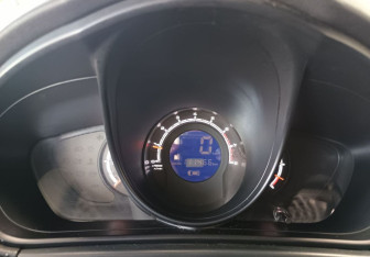 Подержанный автомобиль Lifan X60 2014 года (11 фото)