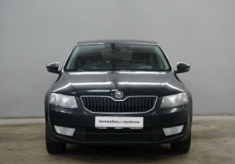 Подержанный автомобиль Skoda Octavia Liftback 2013 года (2 фото)