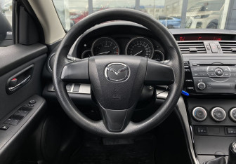 Подержанный автомобиль Mazda 6 Sedan 2010 года (13 фото)