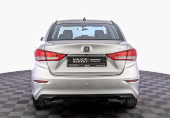 Подержанный автомобиль Changan Alsvin 2023 года (6 фото)