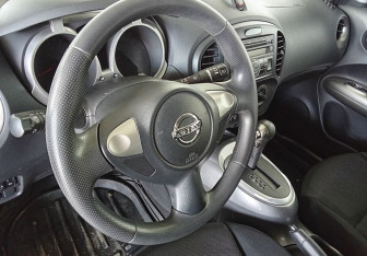 Подержанный автомобиль Nissan Juke 2014 года (12 фото)