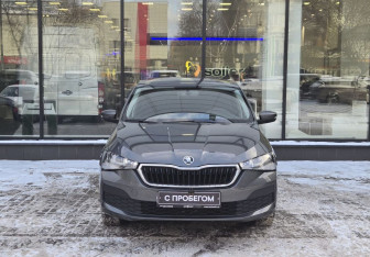 Подержанный автомобиль Skoda Rapid Liftback 2020 года (2 фото)