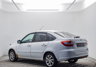 Подержанный автомобиль LADA (ВАЗ) Granta Liftback 2016 года (7 фото)