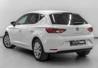 Подержанный автомобиль SEAT Leon Hatchback 2013 года (7 фото)