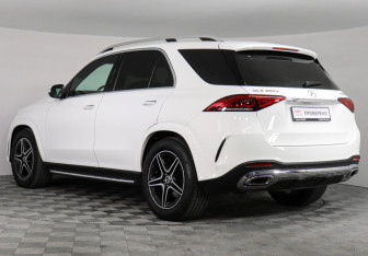 Подержанный автомобиль Mercedes-Benz GLE 2021 года (7 фото)