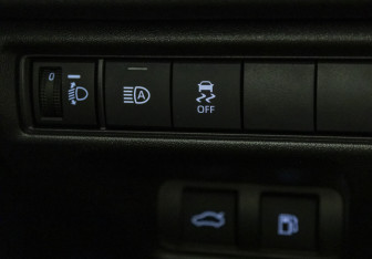 Подержанный автомобиль Toyota Camry Sedan 2024 года (20 фото)