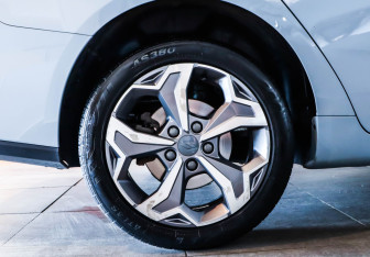 Подержанный автомобиль LIVAN S6Pro 2023 года (24 фото)