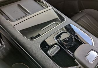 Подержанный автомобиль Jaecoo J8 2024 года (20 фото)