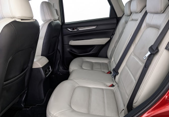 Подержанный автомобиль Mazda CX-5 2018 года (18 фото)