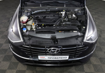 Подержанный автомобиль Hyundai Sonata 2023 года (9 фото)