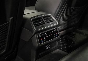 Подержанный автомобиль Audi S6 Wagon 2019 года (23 фото)