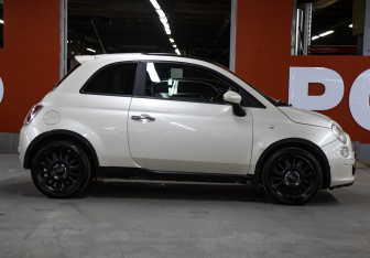 Подержанный автомобиль Fiat 500 Hatchback 2008 года (4 фото)