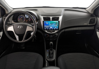 Подержанный автомобиль Hyundai Solaris Hatchback 2016 года (13 фото)