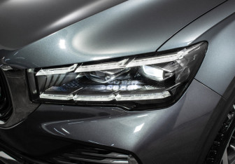 Подержанный автомобиль Geely Monjaro 2021 года (25 фото)