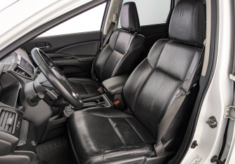 Подержанный автомобиль Honda CR-V 2015 года (20 фото)