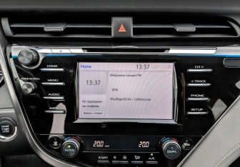 Подержанный автомобиль Toyota Camry Sedan 2018 года (15 фото)