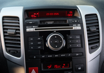 Подержанный автомобиль Kia Venga 2012 года (16 фото)