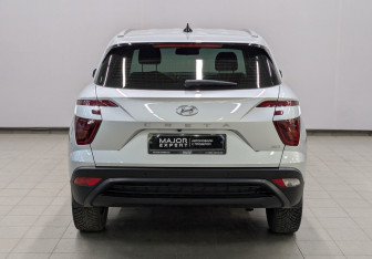 Подержанный автомобиль Hyundai Creta 2022 года (23 фото)