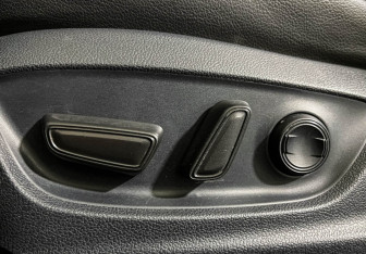 Подержанный автомобиль Toyota Camry Sedan 2018 года (14 фото)