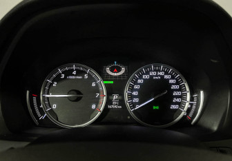 Подержанный автомобиль Acura MDX 2014 года (11 фото)