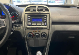 Подержанный автомобиль Chery Tiggo (T11) 2013 года (16 фото)